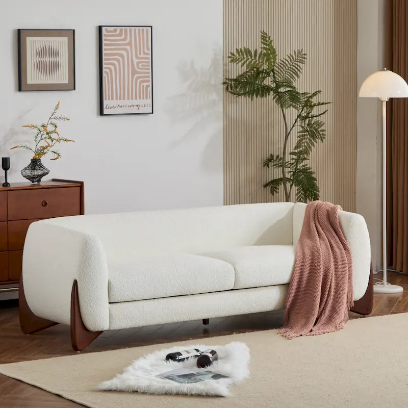 Dreisitzer-Sofa mit weicher Polsterung