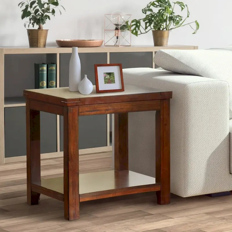 Mesa auxiliar de un nivel de madera maciza con acabado cerezo