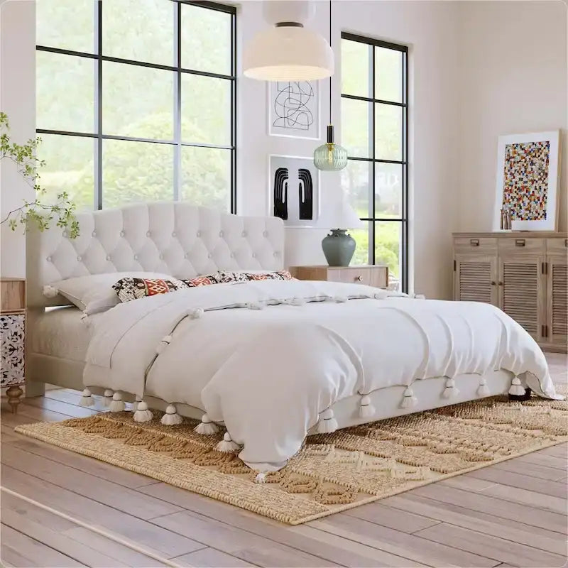 Cama tapizada tamaño king con cabecera curva tipo silla de montar