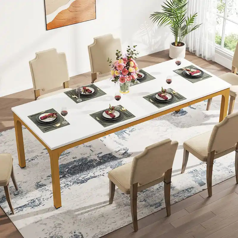 Mesa de comedor rectangular con estructura robusta