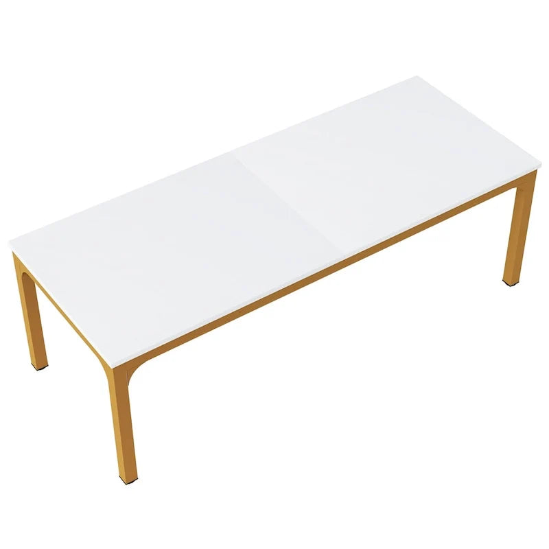 Mesa de comedor rectangular con estructura robusta