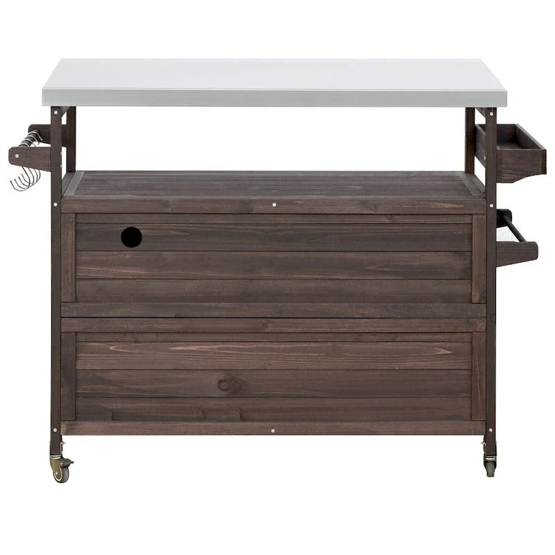 Outdoor-Kücheninsel aus Holz mit Grillwagen