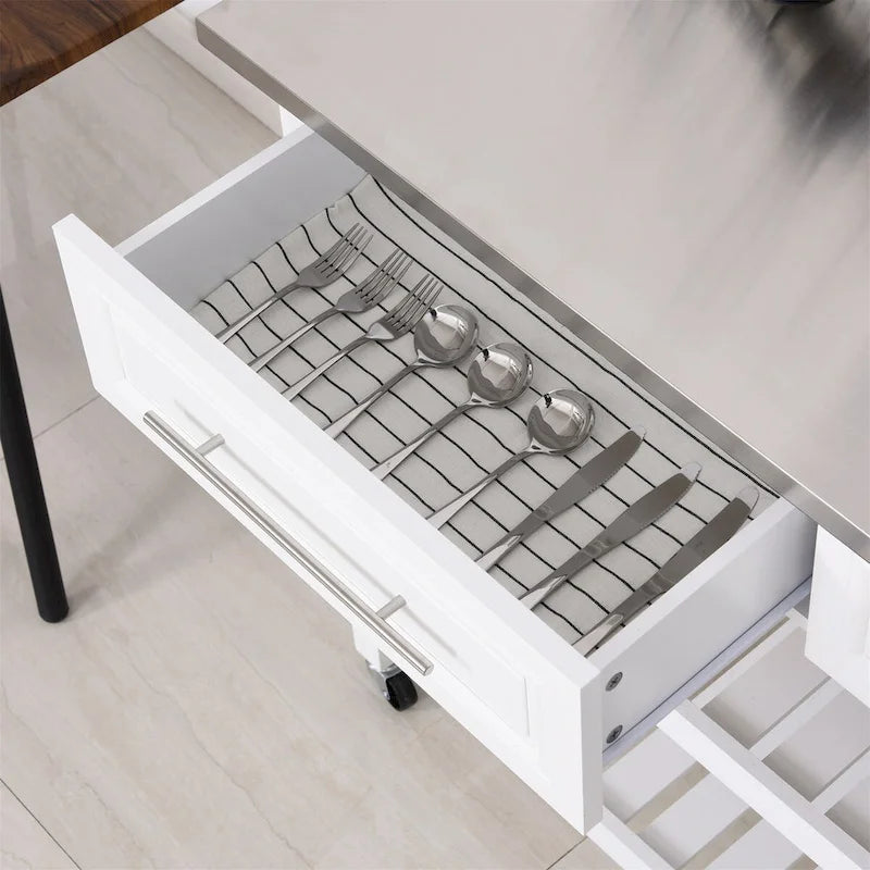 Isla de cocina con superficie de acero inoxidable