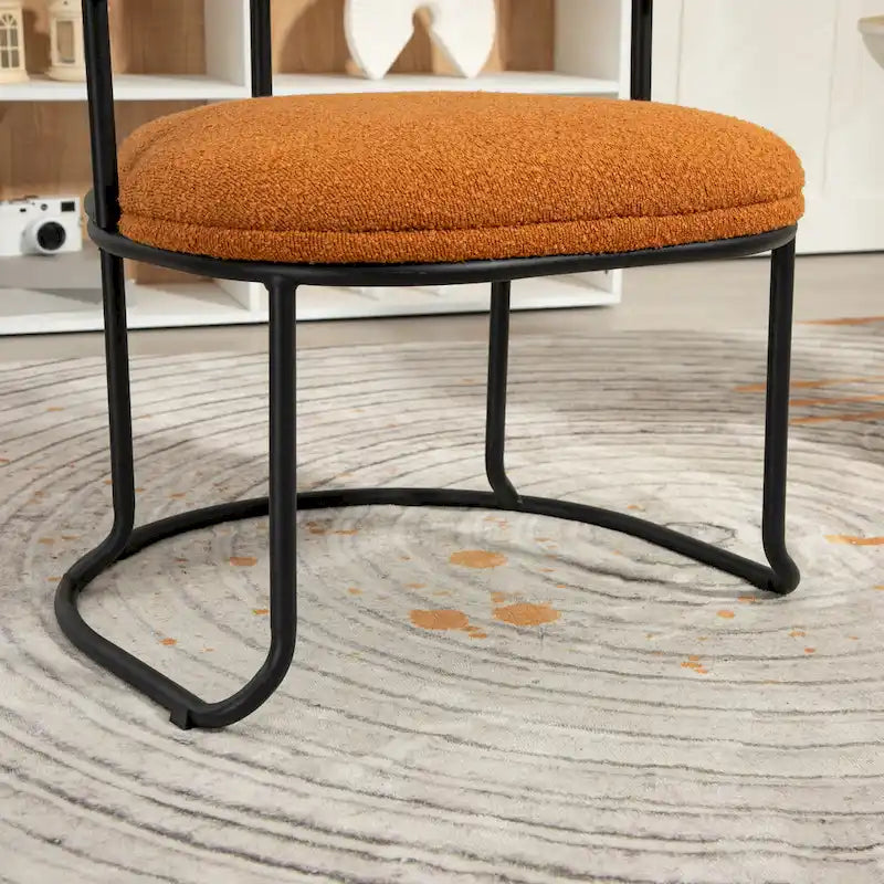 Sillas de comedor bouclé modernas de mediados de siglo